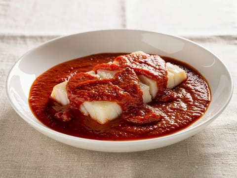 Bacalao a la Vizcaína (solená treska v baskické omáčce) Bacalao a la Vizcaína (solená treska v baskické omáčce)
