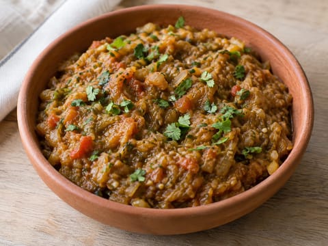 Baingan Bharta (İsli Közlenmiş Patlıcan)
