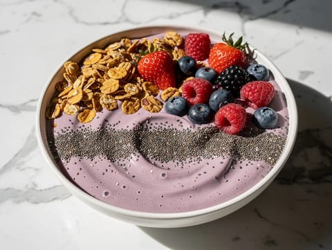 Bessen-kefir-smoothiebowl