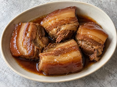 Buta no Kakuni (geschmorter Schweinebauch) Buta no Kakuni (geschmorter Schweinebauch)