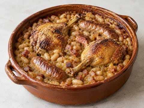 Cassoulet (Slow-Cooked White Bean and Duck Casserole) Cassoulet (Slow-Cooked White Bean and Duck Casserole)
