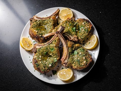 Côtelettes d’Agneau Persillées (lammekoteletter med urteskorpe)