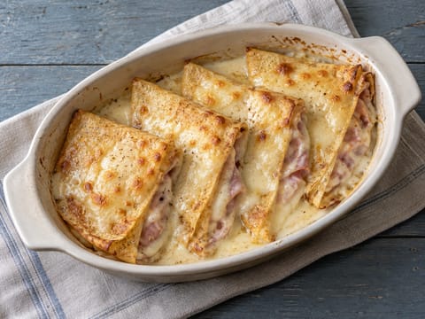 Crêpes with Ham and Béchamel