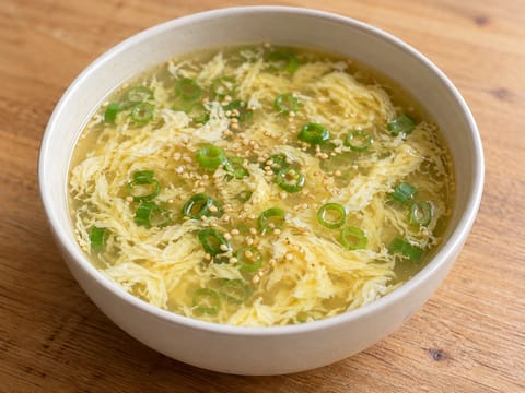 Æggedråbesuppe (Dan Hua Tang) Æggedråbesuppe (Dan Hua Tang)