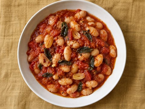 Fagioli all’Uccelletto (toskanische weiße Bohnen mit Salbei und Tomate)