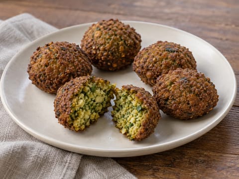 Falafel (Μεσανατολίτικοι ρεβιθοκεφτέδες)