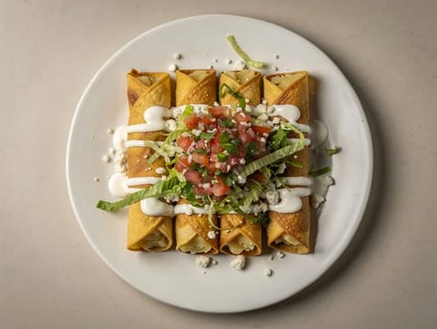 Flautas de Papa con Crema (τραγανά flautas πατάτας)