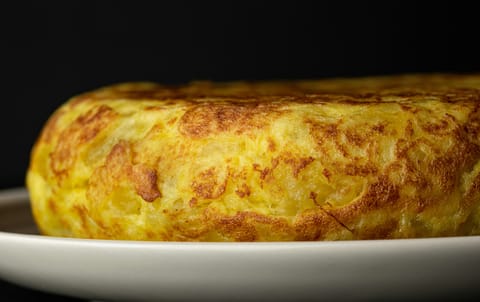Frittata di Patate (burgonyás, hagymás és parmezános frittata)