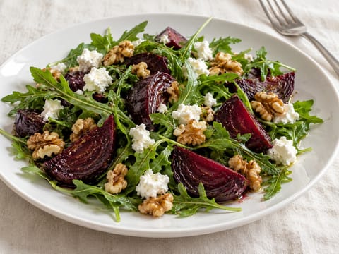 Salat med gedeost og rødbede Salat med gedeost og rødbede