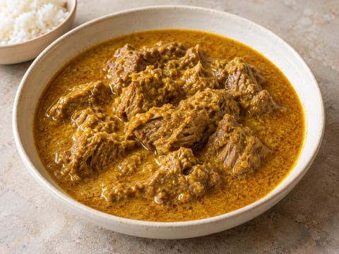 Gulai Kambing (indonéské kořeněné jehněčí kari) Gulai Kambing (indonéské kořeněné jehněčí kari)