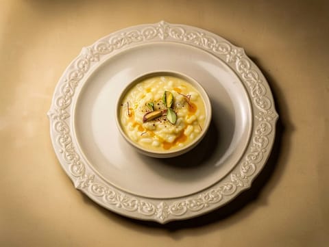 Kheer (arroz con leche indio con cardamomo y azafrán) Kheer (arroz con leche indio con cardamomo y azafrán)