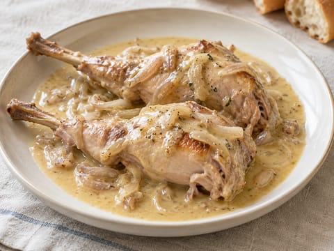 Konijn met Mosterd (králík v hořčičné omáčce) Konijn met Mosterd (králík v hořčičné omáčce)