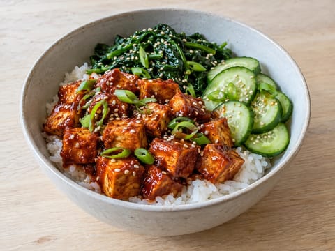 Stærk koreansk tofu bowl
