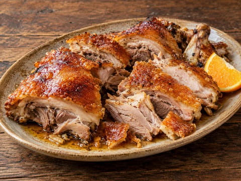 Lechón Asado (pieczone prosię z czosnkiem i pomarańczą) Lechón Asado (pieczone prosię z czosnkiem i pomarańczą)