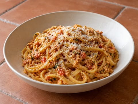 Linguine al Pesto Trapanese (Sicilya badem pestolu makarna) Linguine al Pesto Trapanese (Sicilya badem pestolu makarna)