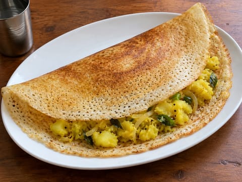 Masala Dosa (İçli Pirinç ve Mercimek Krep) Masala Dosa (İçli Pirinç ve Mercimek Krep)