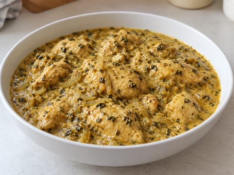 Methi Malai Murg (Pollo cremoso al fieno greco) Methi Malai Murg (Pollo cremoso al fieno greco)