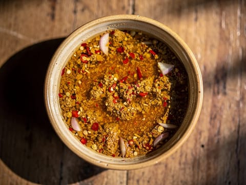 Nam Jim Jaew (molho tailandês picante para mergulhar) Nam Jim Jaew (molho tailandês picante para mergulhar)