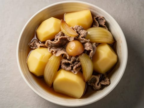 Nikujaga (Rindfleisch-Kartoffel-Eintopf) Nikujaga (Rindfleisch-Kartoffel-Eintopf)