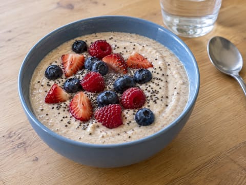 Havregrød-smoothie bowl
