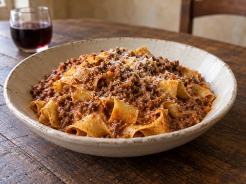 Yaban domuzu ragùlu pappardelle