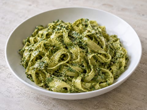 Pasta al Pesto di Rucola e Noci (pasta con pesto de rúcula y nueces)
