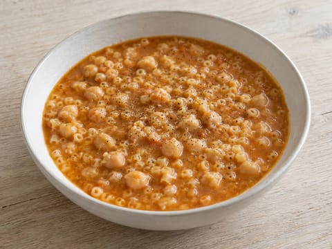 Pasta e Ceci alla Romana (Soupe romaine de pois chiches et pâtes)