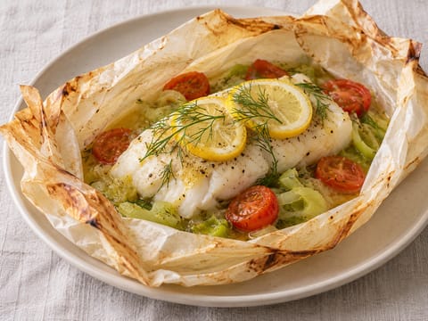 Poisson en Papillote (pescado al horno en papel con puerros y limón) Poisson en Papillote (pescado al horno en papel con puerros y limón)