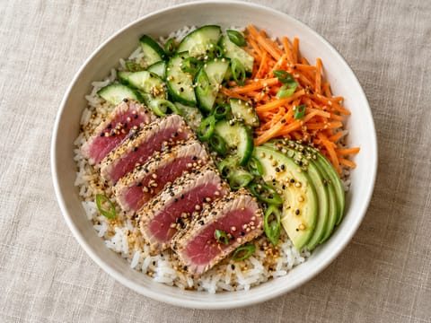 Poke bowl cu orez jasmine Poke bowl cu orez jasmine