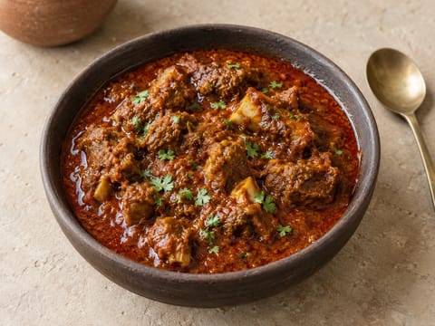 Rajasthani Laal Maas (feurig rotes Hammelcurry)
