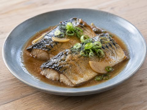 Saba no Misoni (caballa guisada en miso)