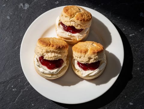 Scones with Clotted Cream Scones with Clotted Cream