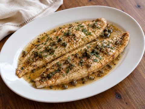 Sole Meunière med brunet smør og kapers