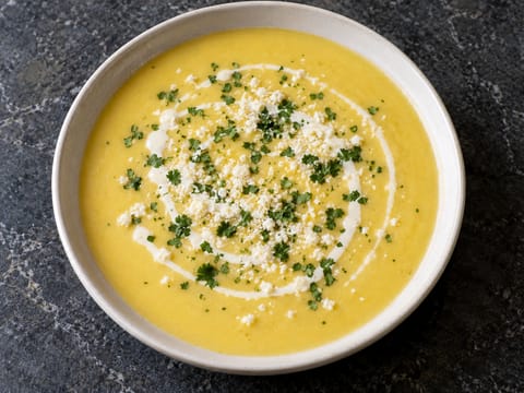 Sopa de Elote con Crema (zuppa messicana di mais dolce) Sopa de Elote con Crema (zuppa messicana di mais dolce)