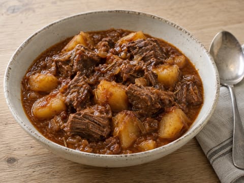 Spezzatino di Manzo con Patate (olasz marha- és burgonyaragu) Spezzatino di Manzo con Patate (olasz marha- és burgonyaragu)