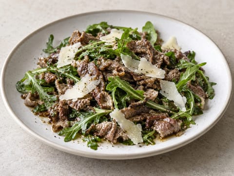 Straccetti Rucola Grana (bœuf saisi avec roquette et Grana Padano) Straccetti Rucola Grana (bœuf saisi avec roquette et Grana Padano)