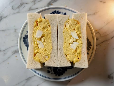 Tamago Sando (Japansk eggsmørbrød)