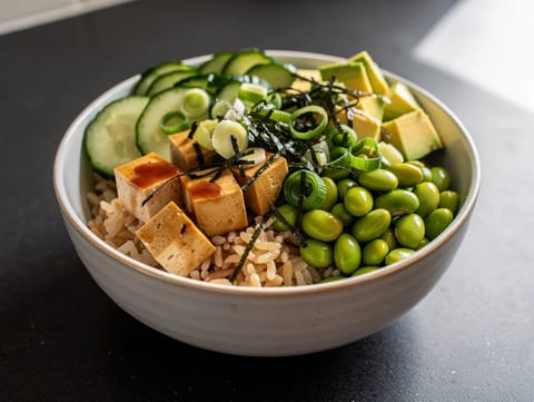 Poke bowl z tofu Poke bowl z tofu