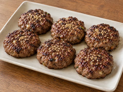 Royal Tteokgalbi (hambúrgueres coreanos de costela bovina)