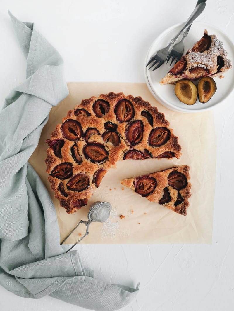 Pflaumenkuchen (gâteau allemand aux prunes à la levure) Pflaumenkuchen (gâteau allemand aux prunes à la levure)